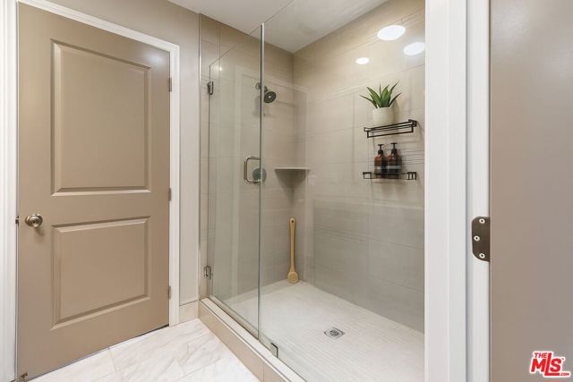 5934 W Luna Parkway, Los Angeles CA: https://media.crmls.org/mediaz/2980f39f-d015-4517-8dd3-d589b6fa2fcc.jpg