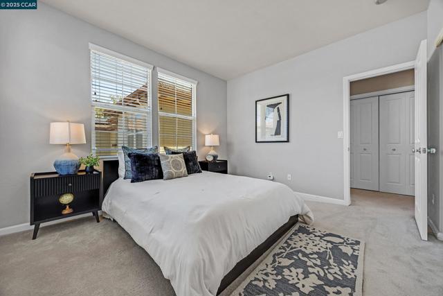 47 Matisse Ct, Pleasant Hill CA: https://media.crmls.org/mediaz/2981675d-3c2d-417d-a129-ab7cda00e684.jpg