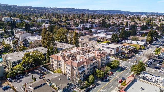 153 N San Mateo Drive, San Mateo CA: https://media.crmls.org/mediaz/29817137-e392-44d4-bfd6-c45d71801d13.jpg