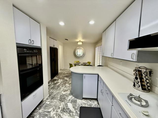 Image 6 of 35 For 49145 Quercus Lane