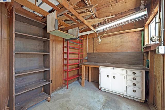 426 El Caminito, Livermore CA: https://media.crmls.org/mediaz/2982692c-a1db-4c46-afeb-9be0e443c7df.jpg
