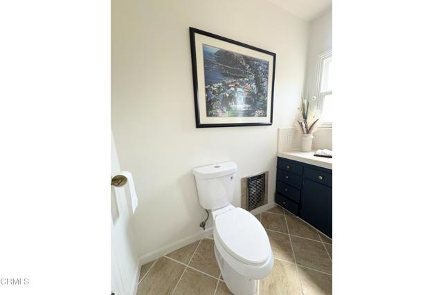 1255 N Dominion Avenue, Pasadena CA: https://media.crmls.org/mediaz/2982a538-2339-42cd-b952-20d20dc40cee.jpg