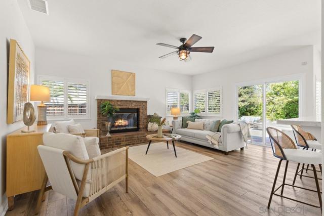 2084 Roberts Pl, Escondido CA: https://media.crmls.org/mediaz/29834b2a-4d52-43e5-a029-95e9f6ea809e.jpg