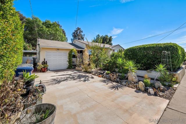 8455 Nentra St, La Mesa CA: https://media.crmls.org/mediaz/298409b4-82cd-4b3b-be0e-09b37c4f3697.jpg