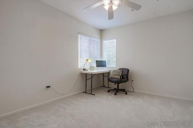 13837 Fontanelle Pl, San Diego CA: https://media.crmls.org/mediaz/29845df5-2101-44f6-9d20-65e352c5c628.jpg