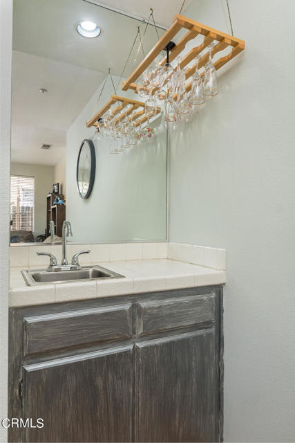 Detail Gallery Image 4 of 51 For 9442 Sylmar Ave #16,  Panorama City,  CA 91402 - 3 Beds | 2/1 Baths