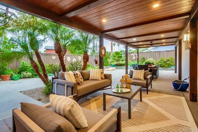 1530 Stewart St., Oceanside CA: https://media.crmls.org/mediaz/2986d406-3e85-4d9d-a756-1786d695e96b.jpg
