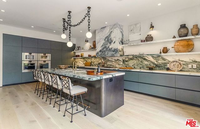 Drew Fenton | 324 S Medio Drive Los Angeles CA | MLS: 7084103