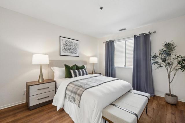 300 Murchison Drive, Millbrae CA: https://media.crmls.org/mediaz/29873c07-fdcc-4846-b430-d39da8452120.jpg
