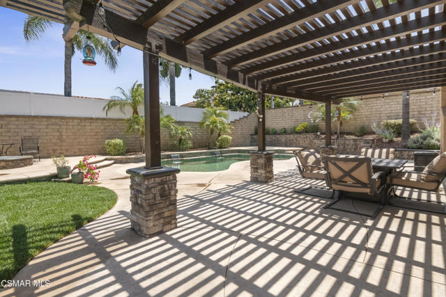4016 Blairwood Drive, Moorpark CA: https://media.crmls.org/mediaz/29884f3d-4ed3-4e4d-8c37-513866ebeff0.jpg