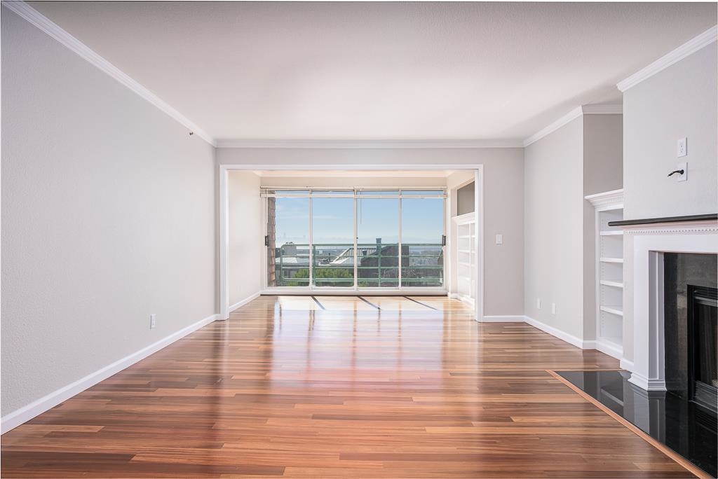 1201 Brickyard Way #112