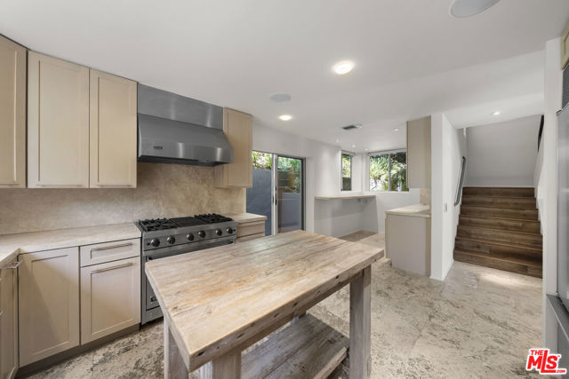 3625 Lowry Road, Los Angeles CA: https://media.crmls.org/mediaz/2988a06c-0c5d-4e04-9243-df8df2e99bcd.jpg