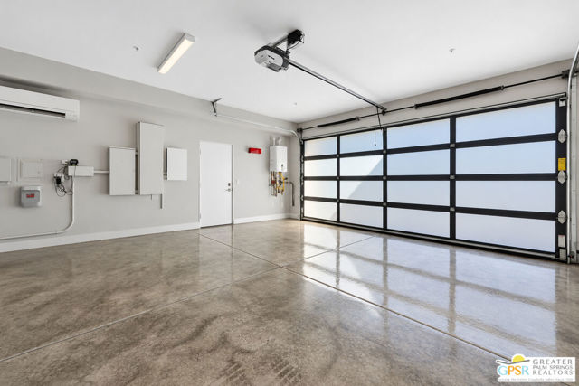 141 Blue Moon Drive, Palm Springs, CA 92262