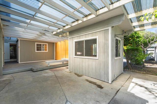 667 Los Padres Boulevard, Santa Clara CA: https://media.crmls.org/mediaz/2988e4ed-8a4d-4eaa-a997-019514740979.jpg