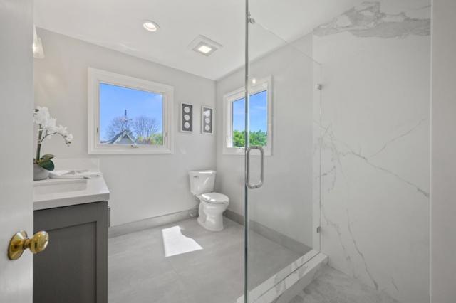 1249 Oak Street, San Mateo CA: https://media.crmls.org/mediaz/298aa9d2-f46a-41aa-ae02-f574a2f1fca8.jpg