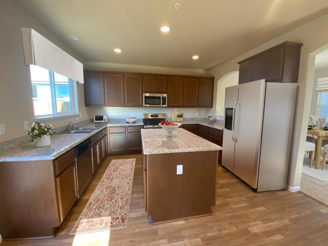 790 Livingston Avenue, King City CA: https://media.crmls.org/mediaz/298b580a-d190-4354-b9ac-753e5e9ce47f.jpg