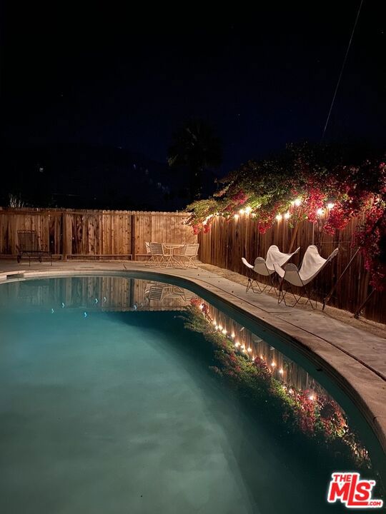 https://media.crmls.org/mediaz/298bbf1a-ef07-460e-b7ff-0df2698839b5.jpg?preset=X-Large