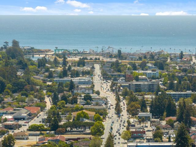 113 Claremont Terrace, Santa Cruz CA: https://media.crmls.org/mediaz/298bca40-96e4-47bd-9f58-02b7a347b156.jpg