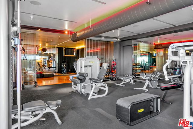 6250 Hollywood Boulevard, Los Angeles CA: https://media.crmls.org/mediaz/298be566-3094-4372-ae7d-4b1d568c064a.jpg