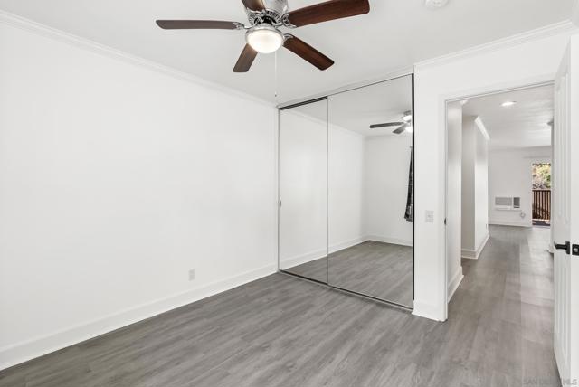 Image 25 of 40 For 8503 Villa La Jolla Dr E