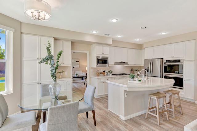 Detail Gallery Image 9 of 34 For 3325 Avenida Magoria, Escondido,  CA 92029 - 3 Beds | 2/1 Baths
