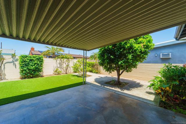 7434 Salerno Street, San Diego CA: https://media.crmls.org/mediaz/298cdfe7-55bf-4048-8315-cdcc21585097.jpg