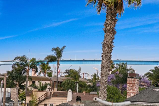 261 G Ave, Coronado CA: https://media.crmls.org/mediaz/298d8b39-164e-4e39-af3f-23df20ed4877.jpg