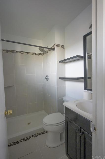 Detail Gallery Image 8 of 15 For 4832 Tacayme Dr, Oceanside,  CA 92057 - 3 Beds | 2 Baths