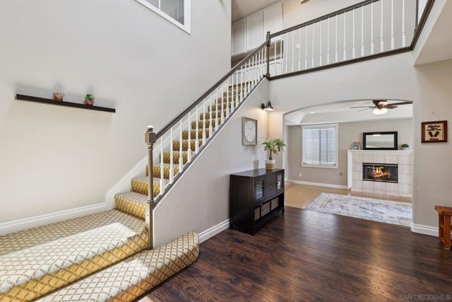 9233 Lethbridge Way, San Diego CA: https://media.crmls.org/mediaz/298ddde8-ae9d-4899-a470-ff57a839f196.jpg
