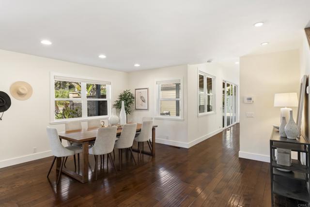 Detail Gallery Image 7 of 42 For 871 Tarento Dr, San Diego,  CA 92106 - 4 Beds | 3 Baths