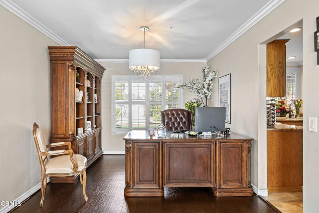 2561 Upper Bay Drive, Oxnard CA: https://media.crmls.org/mediaz/298efac9-5c28-4772-86da-326d444c0133.jpg
