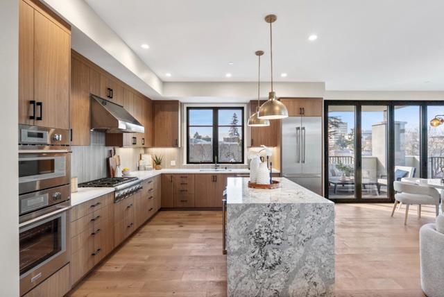 231 Hope Street, Mountain View CA: https://media.crmls.org/mediaz/298ff1d2-9243-4d4e-bfc0-77eaa9fdb947.jpg