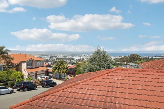 1259 Toyon Drive, Millbrae CA: https://media.crmls.org/mediaz/299092cd-4705-4440-97c4-a64af90a40dc.jpg