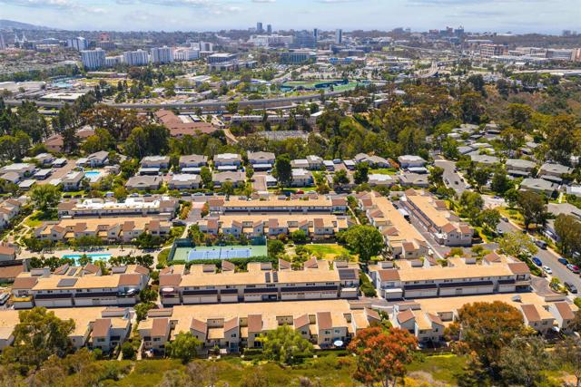 4485 Vision Drive, San Diego CA: https://media.crmls.org/mediaz/299134a6-ccdf-4ec2-84ba-7e688a19276e.jpg