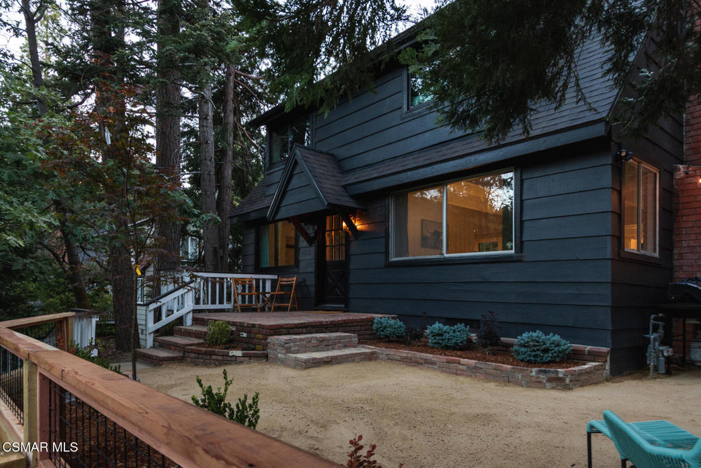 28989 Palisades Drive