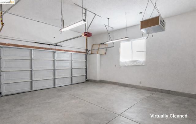 6065 Dimm Way, Richmond CA: https://media.crmls.org/mediaz/299253c5-a40d-4211-9bba-e8516612882f.jpg