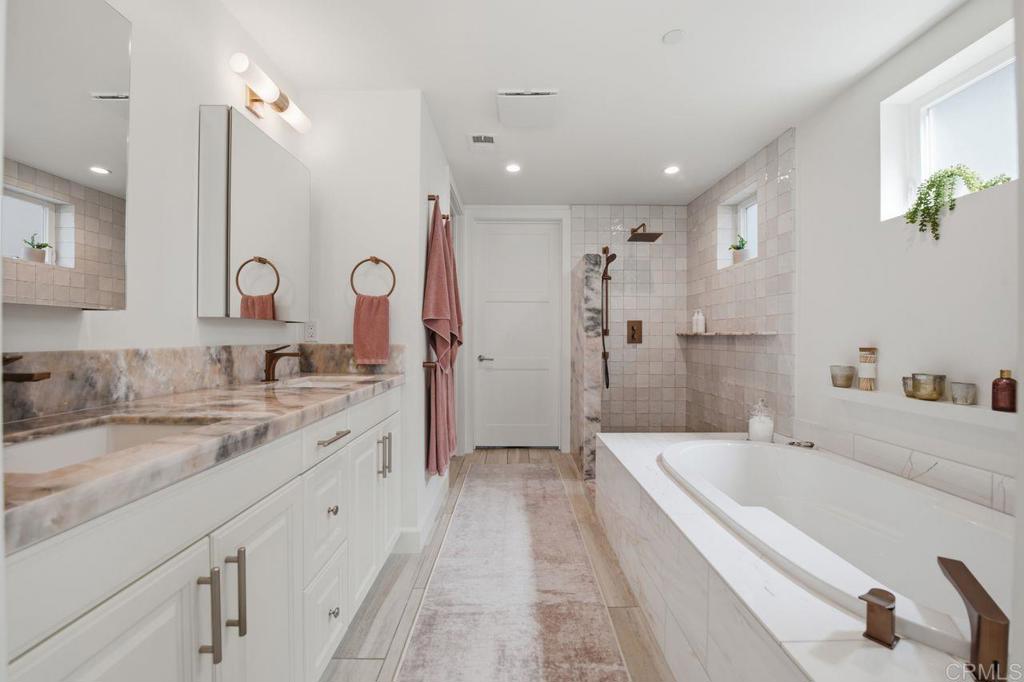 2363 Ocean Street - photo 15