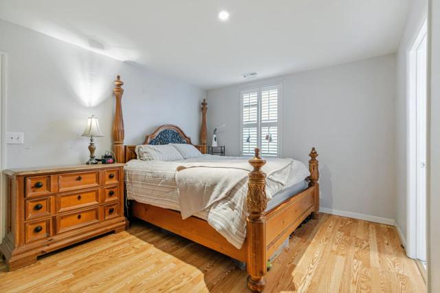 351 S 23rd Street, San Jose CA: https://media.crmls.org/mediaz/29939958-2b58-4ca7-b809-b2141dac663b.jpg