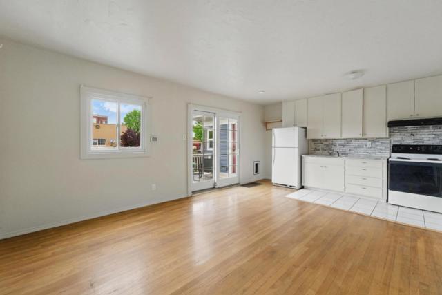 930 Monroe Street, Santa Clara CA: https://media.crmls.org/mediaz/29946070-8990-418d-ac8a-65e47c826cba.jpg
