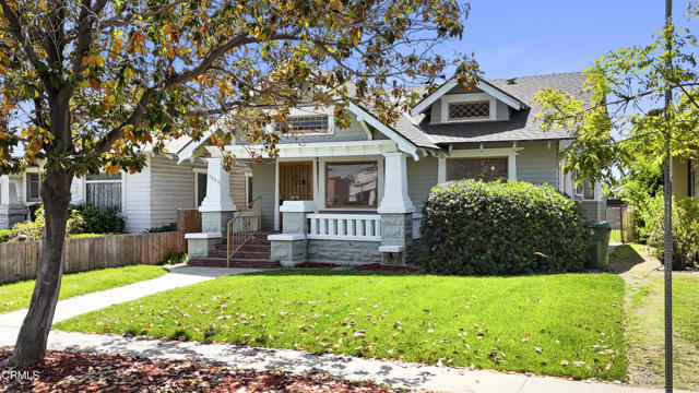 Detail Gallery Image 1 of 40 For 3609 4th Ave, Los Angeles,  CA 90018 - 2 Beds | 2 Baths