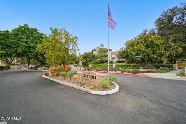 245 Oakleaf Drive, Thousand Oaks CA: https://media.crmls.org/mediaz/2994bf83-c053-44aa-982b-c7ca5d32f1e0.jpg