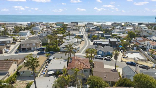 2149 Monmouth Drive, Ventura CA: https://media.crmls.org/mediaz/299581a3-0a9d-4b71-b48a-aa5cbad5e04a.jpg