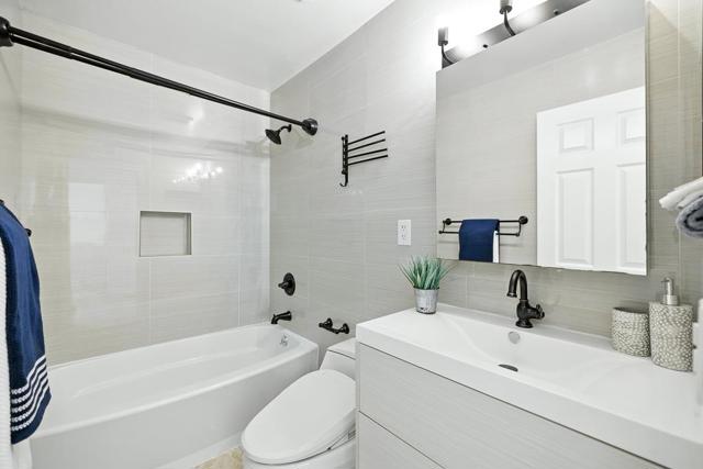2452 W Bayshore Road, Palo Alto CA: https://media.crmls.org/mediaz/29958cad-e7cd-4c19-8845-f4faebe8bee2.jpg