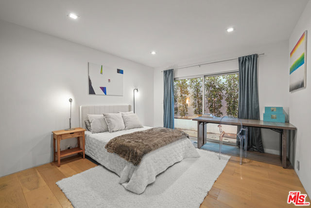 17116 Adlon Road, Encino CA: https://media.crmls.org/mediaz/2995e571-bf3c-4545-a4c1-8338cf5bd0ba.jpg
