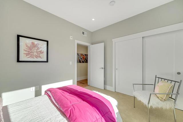 1667 San Carlos Avenue, San Carlos CA: https://media.crmls.org/mediaz/29969d2c-9c14-44c1-ac34-df9fd1b73df8.jpg