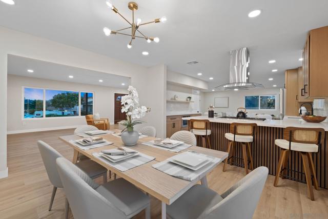 9401 Broadmoor Pl, La Mesa CA: https://media.crmls.org/mediaz/2997c4c7-4b98-449d-9504-27b6312bcad2.jpg