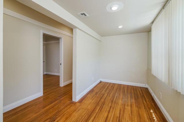 2301 N Commonwealth Avenue, Los Angeles CA: https://media.crmls.org/mediaz/2997fd30-0bd1-464f-ad54-c3f85b9fe743.jpg