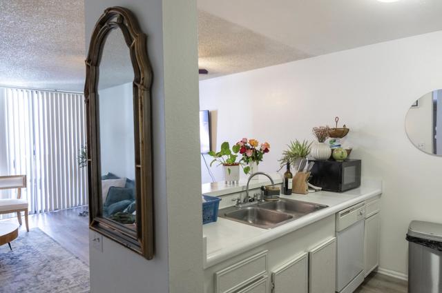 1400 E Palm Canyon Drive, Palm Springs CA: https://media.crmls.org/mediaz/2999360c-4256-4591-9a66-605c2b32f2d6.jpg