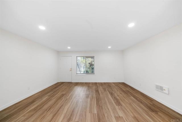 Detail Gallery Image 4 of 34 For 3825 Van Dyke Ave Apt 3, San Diego,  CA 92105 - 2 Beds | 1/1 Baths