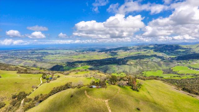 500 El Caminito Road, Carmel Valley CA: https://media.crmls.org/mediaz/299a92dc-748e-4316-898e-7f08ea290ca9.jpg